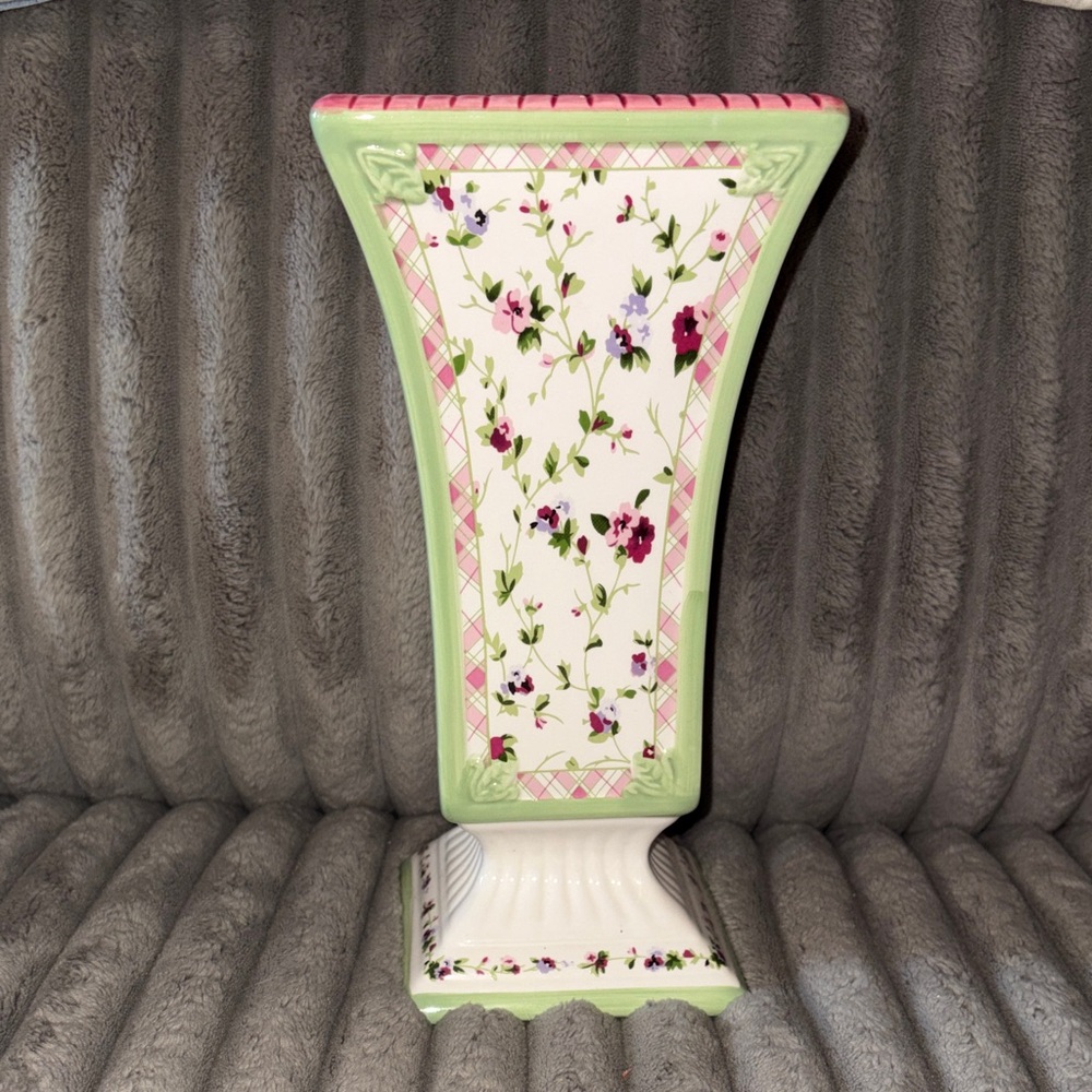 vintage Laura Ashley ceramic pedestal vase